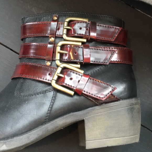 Like new!!Leather Seychelles booties - Picture 3 of 5